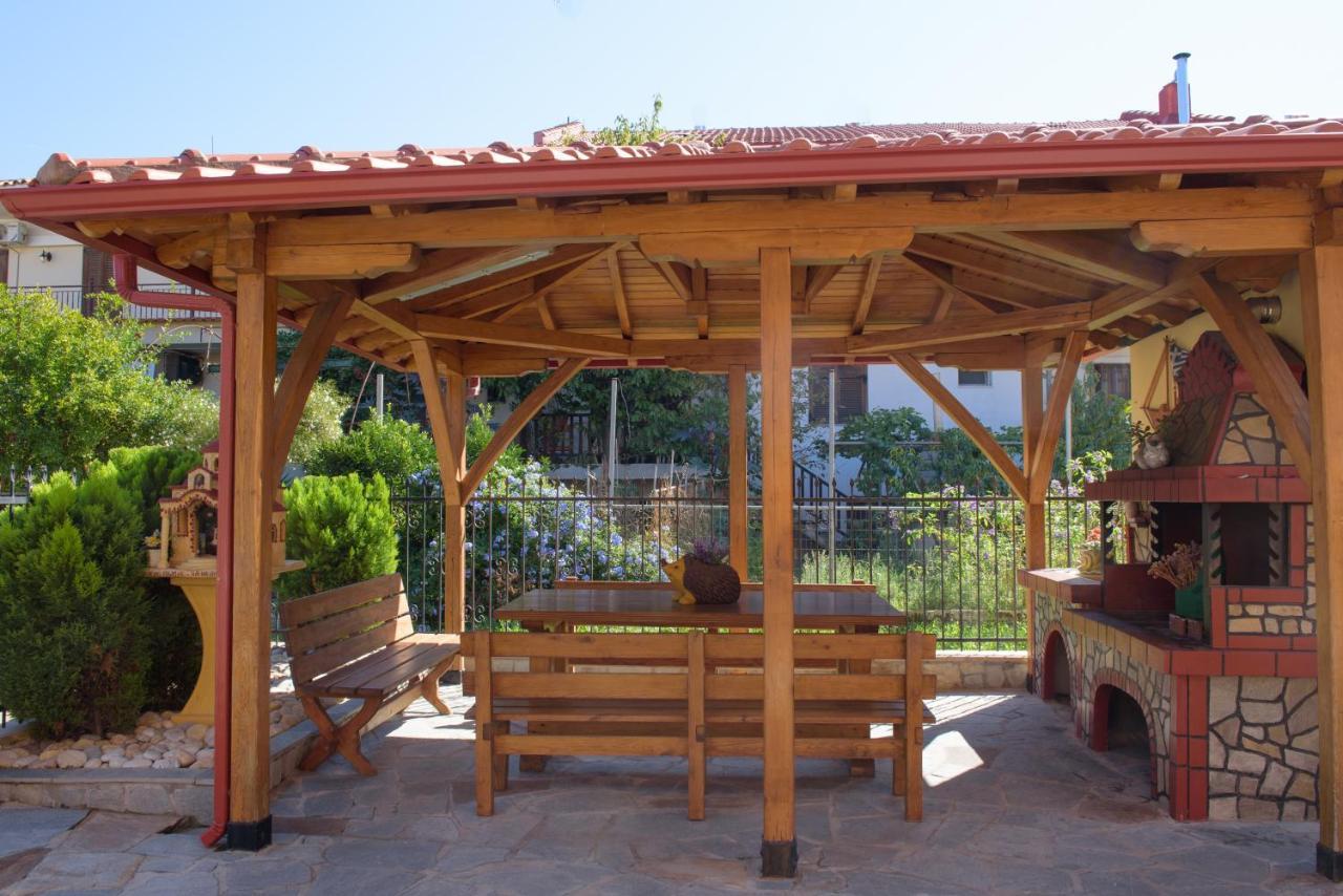 לריסוס Villa Ourania מראה חיצוני תמונה